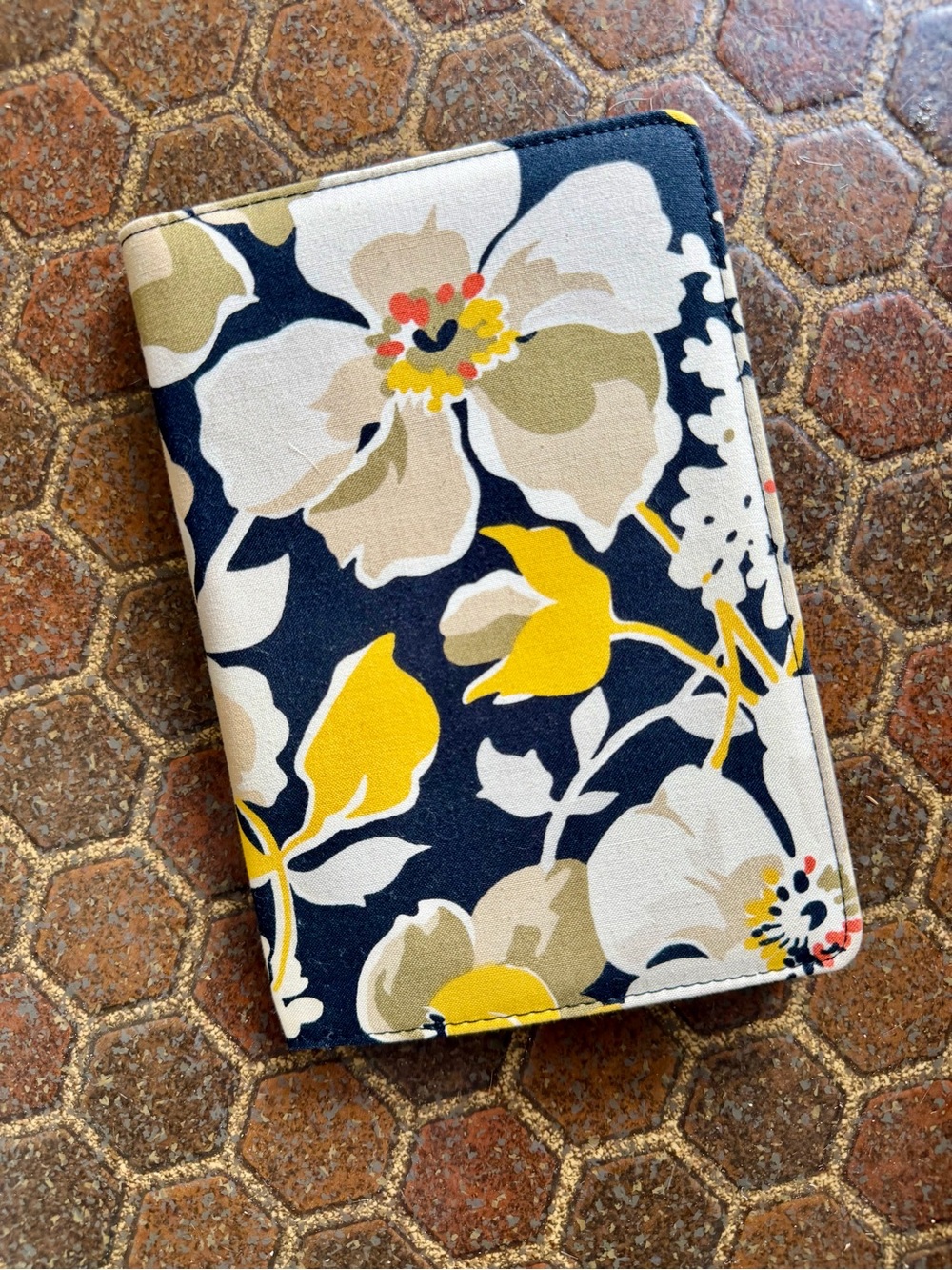 Ver Bradley Floral Fabric eReader holder